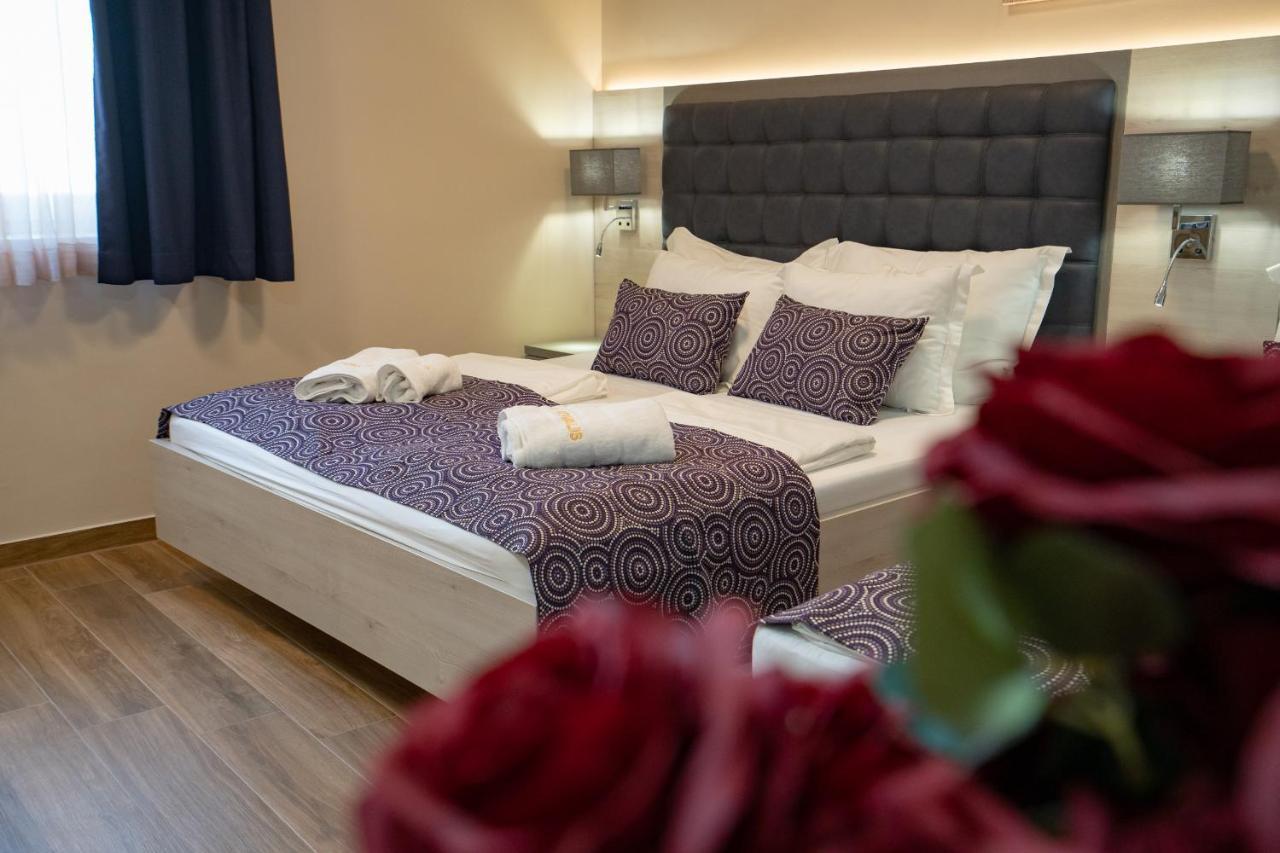 Bed&Breakfast Novalis Novalja Exteriér fotografie