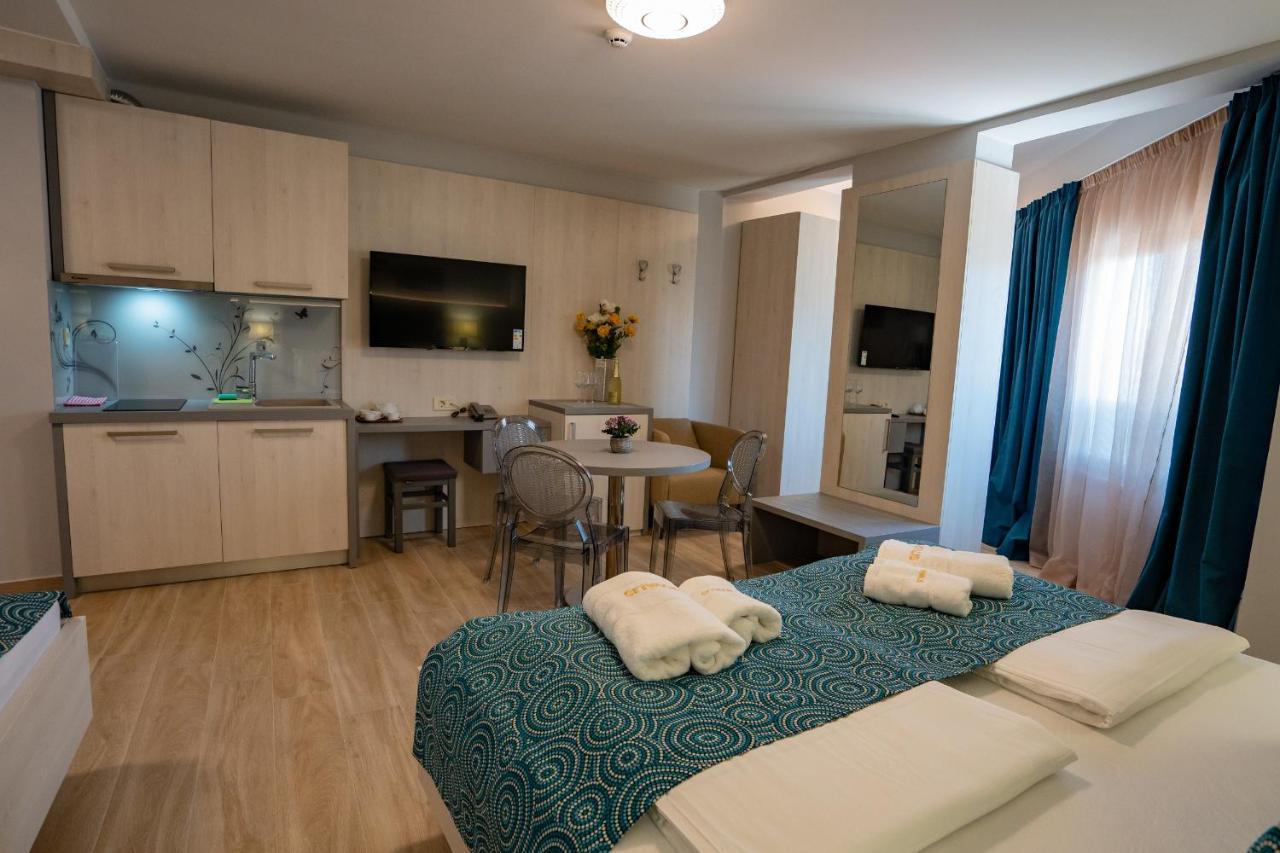 Bed&Breakfast Novalis Novalja Exteriér fotografie